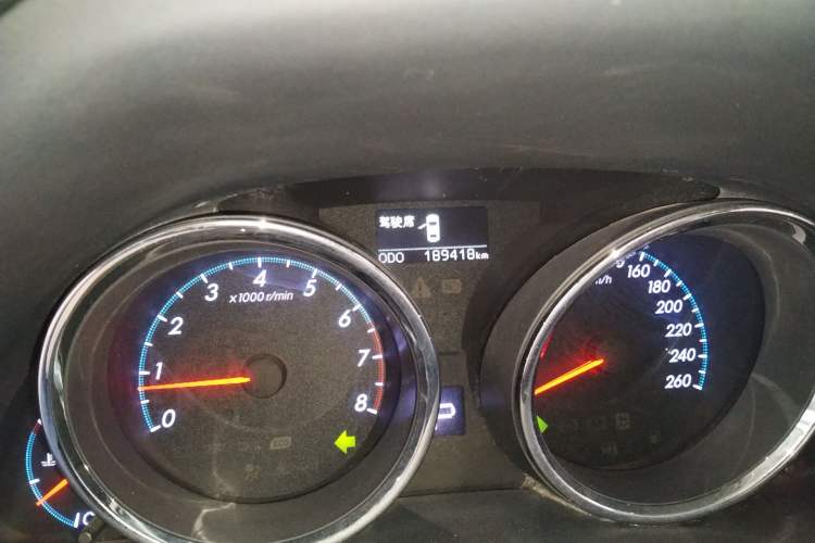 Used Toyota Reiz 2010 2.5S Fengdu Jinghua Edition Odometer Close Up