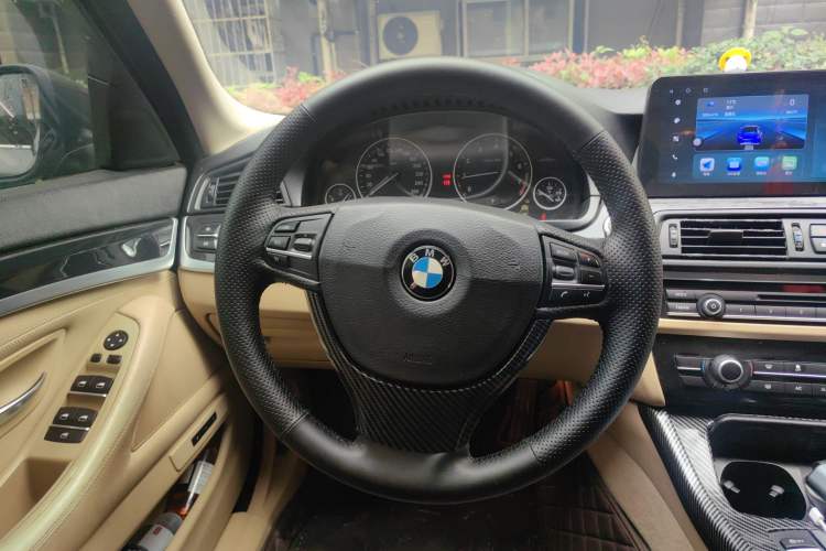Used BMW 5 Series 2013 520Li Elegant Edition Steering Wheel