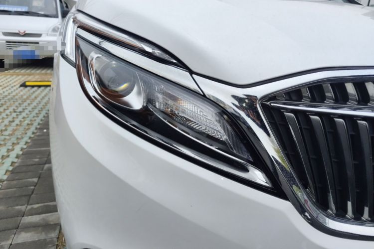 Used Buick GL8 2017 ES 28T Comfort Model China V Standard
