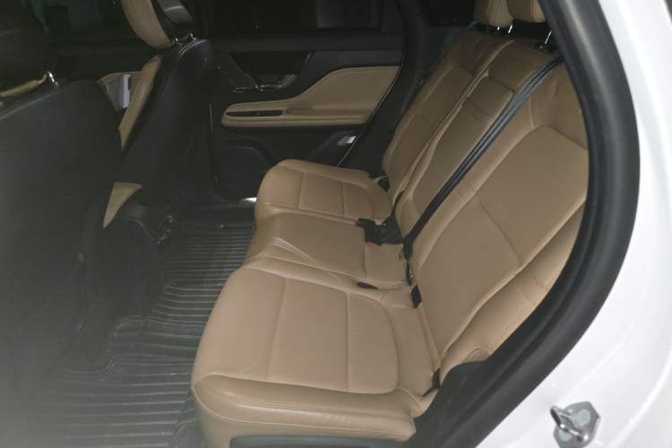 Used Lincoln Corsair 2020 2.0T Two-Wheel Drive Luxury Edition Left Rear Seat