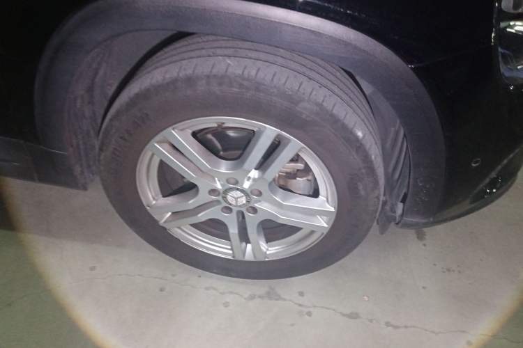 Used Mercedes-Benz GLB 2021 GLB 200 Dynamic Edition Right Front Wheel Hub