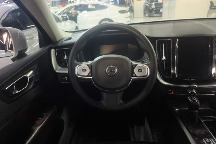 Used Volvo XC60 2020 T5 4x4 Zhiyi Luxury Edition Steering Wheel