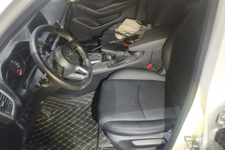 Used Mazda 3 Axela 2017 Sedan 1.5L Automatic Comfort Model Emission Standard China V Left Front Seat