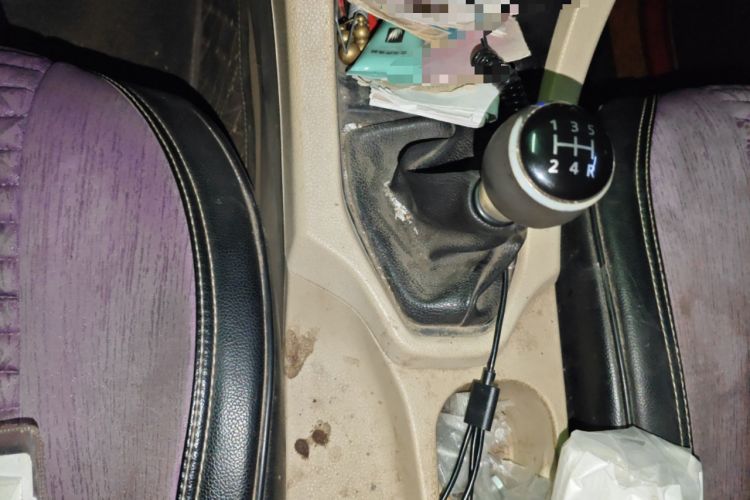 Used Soueast V5 Lingzhi 2013 1.5L Manual Comfort Model CNG Gear Lever