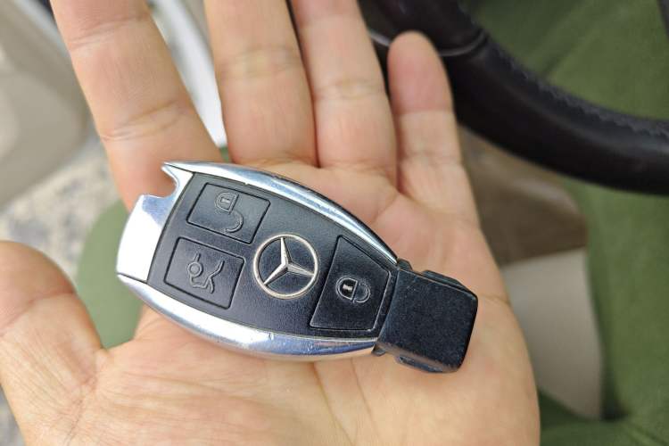 Used Mercedes-Benz C-Class 2015 Facelift C 200 L
