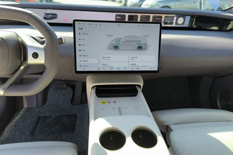 Used Avatr 06 2025 Pro Range-Extended Edition
