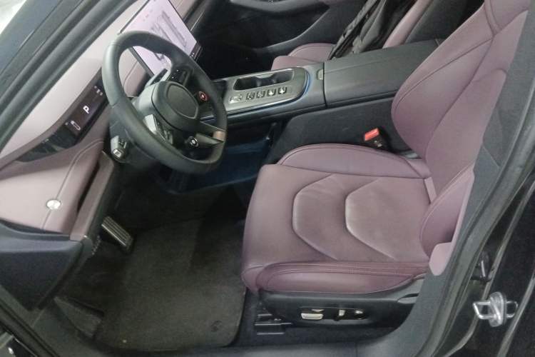 Used Xiaomi Auto SU7 2024 Four-Wheel Drive Ultra-Long Range Advanced Intelligent Driving Max Edition Left Front Seat