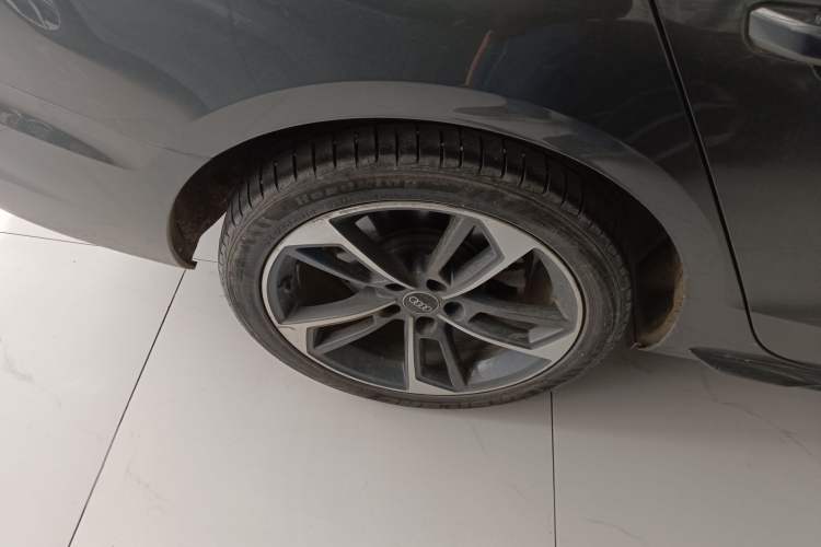 Used Audi A4L 2022 40 TFSI Fashion Dynamic Model Right Rear Wheel Hub