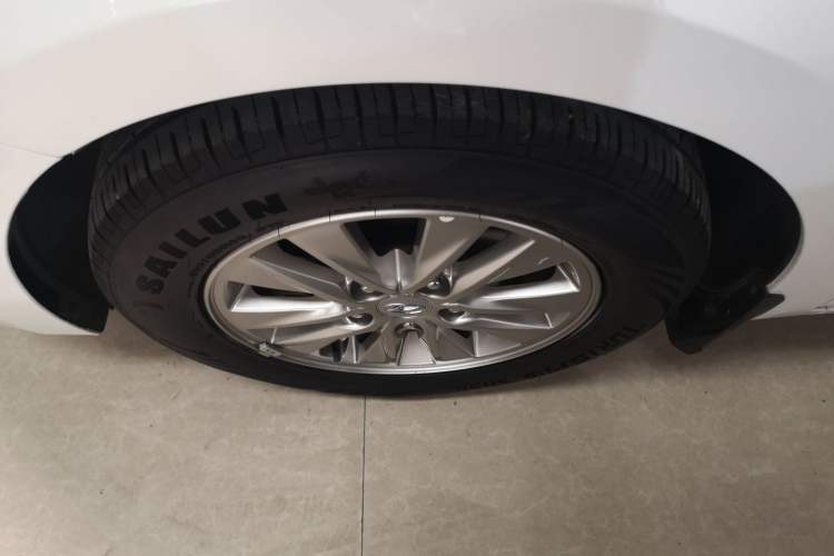 Used Hyundai Celesta 2018 1.6L Automatic GL Enjoyment Edition China VI compliant Exterior 4