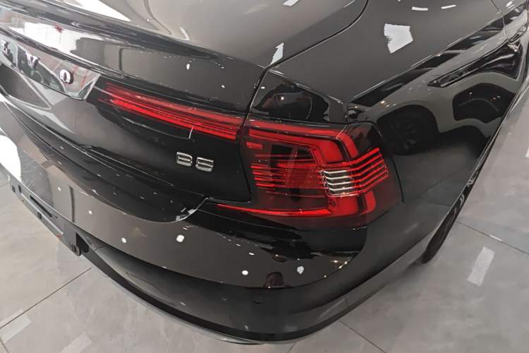 Used Volvo S90 2022 B5 Zhiyuan Luxury Edition