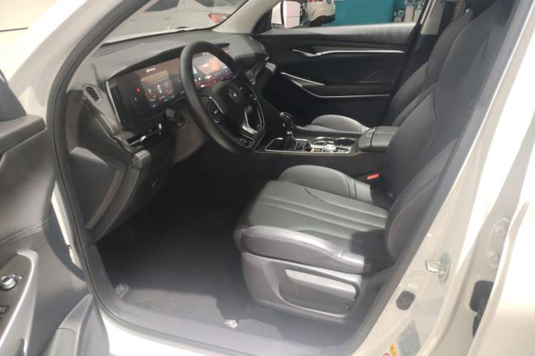 Used Changan CS75 PLUS 2021 1.5T Manual Luxury Version
