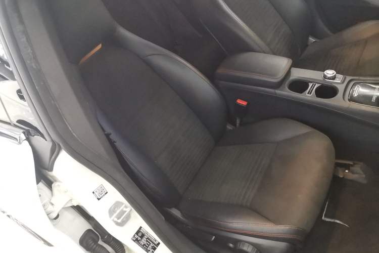 Used Mercedes-Benz CLA 2015 CLA 220 4MATIC
