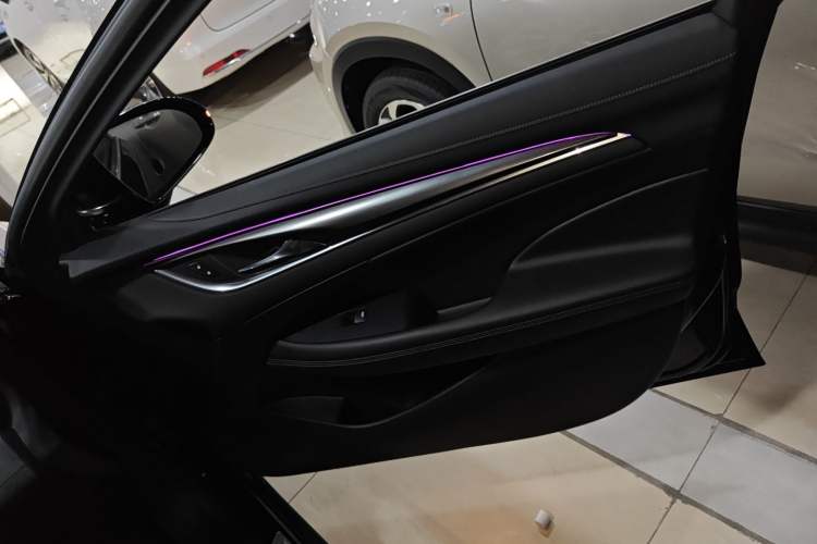 Used Buick LaCrosse 2022 552T Luxury Version