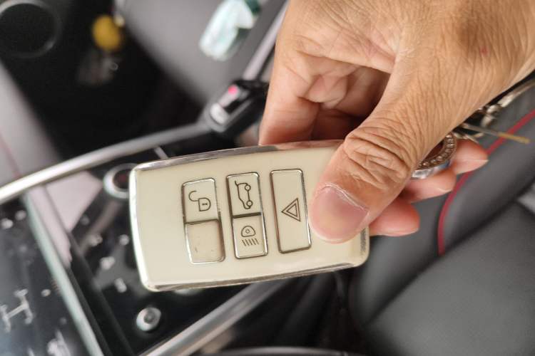 Used Land Rover Discovery Sport 2023 249 PS R-Dynamic S Performance Edition