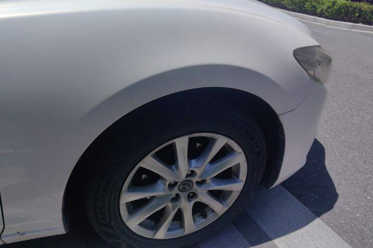 Used Mazda Atenza 2015 2.0L Blue Sky Luxury Edition