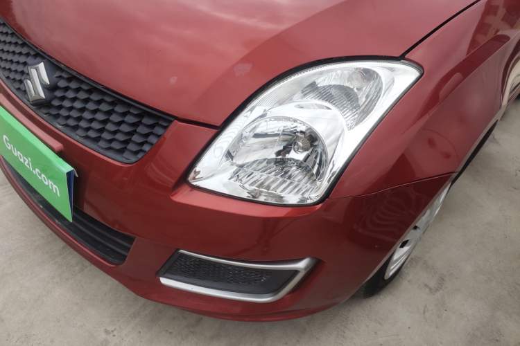 Used Suzuki Swift 2014 1.3L Manual Standard Edition Left Front Headlight
