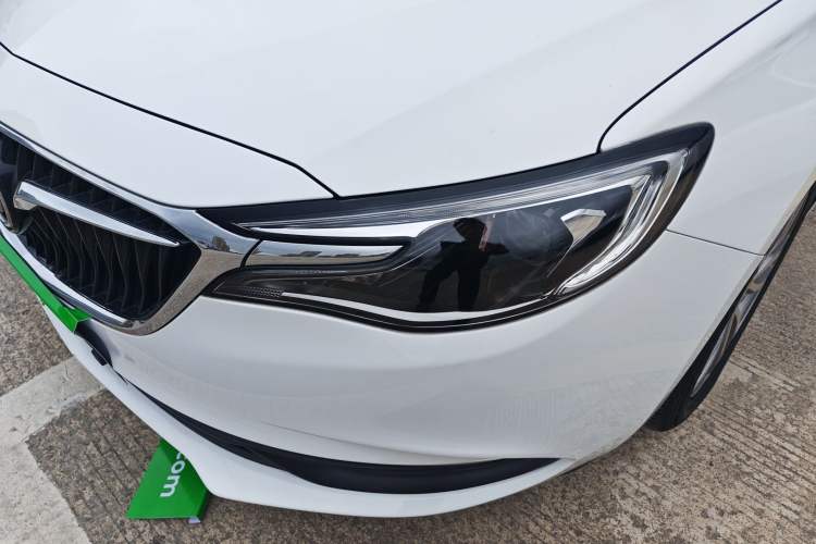 Used Buick GT 2021 Revised Version 1.3T Automatic Mild Hybrid Elite Edition Left Front Headlight