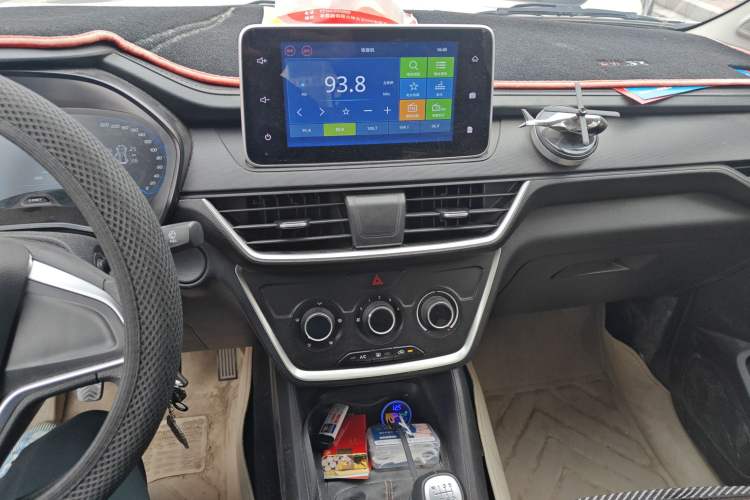 Used Wuling Hongguang S3 2019 1.5L Manual Comfort Model China VI Standard