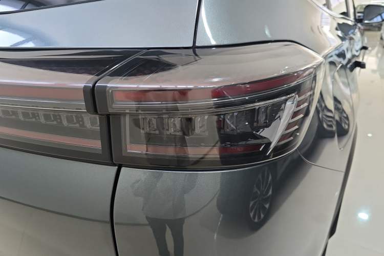 Used Chery Fengyun T8 2025 1.5T 130km Deluxe Version 5 Seats