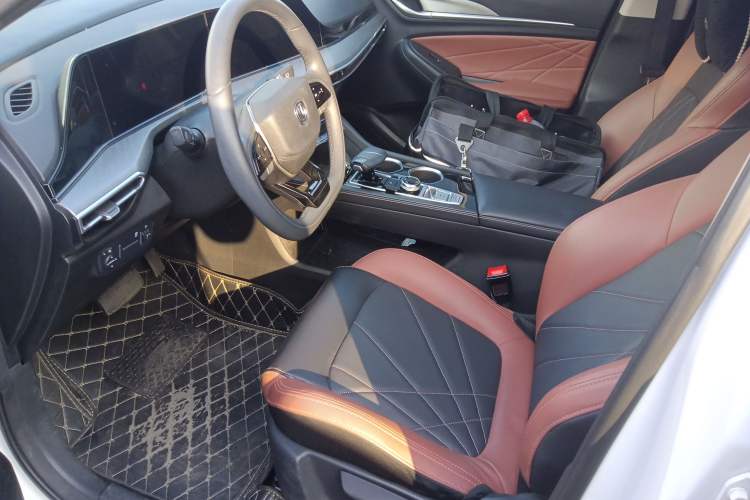 Used CHANGAN Eado 2022 PLUS Blue Whale NE 1.4T GDI DCT Prestige Edition Left Front Seat