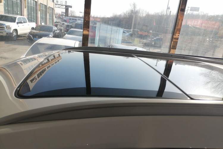 Used Cadillac XT5 2022 2.0T Two-Wheel Drive Luxury Version
