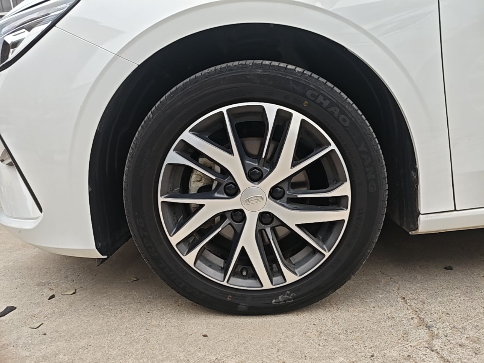 Geely Auto Emgrand 2022 4th Generation 1.5L Manual Luxury Model — снимка 10
