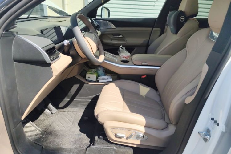 Used XPeng G9 2025 725 with Ultra-Long Range Max
