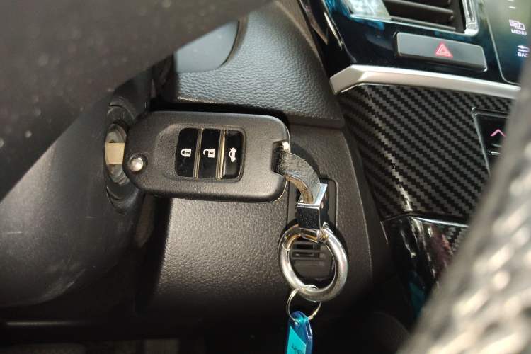 Used Honda Spirior 2015 2.0L Prestige Edition Interior 1