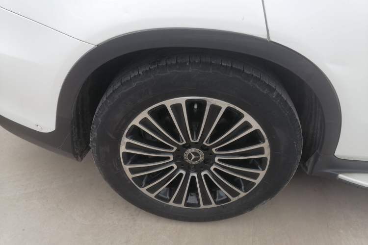 Used Mercedes-Benz GLC 2018 GLC 260 4MATIC Dynamic Edition Right Rear Wheel Hub