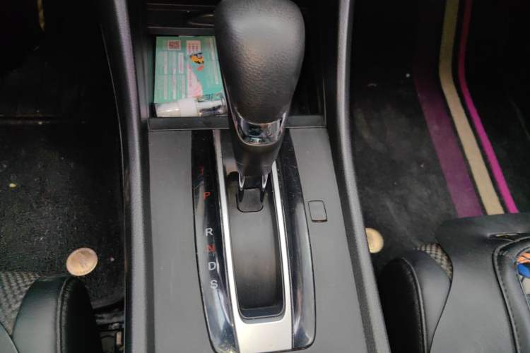 Used Honda Jade 2017 1.8L automatic Comfort version 5 seats
