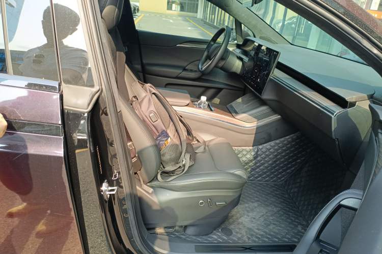 Used Tesla Model X 2023 Dual-Motor All-Wheel-Drive Version
