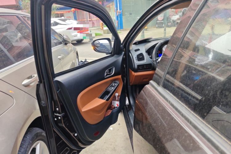 Used Geely Auto Diamond 2016 1.5L Manual Entry-Level Trim