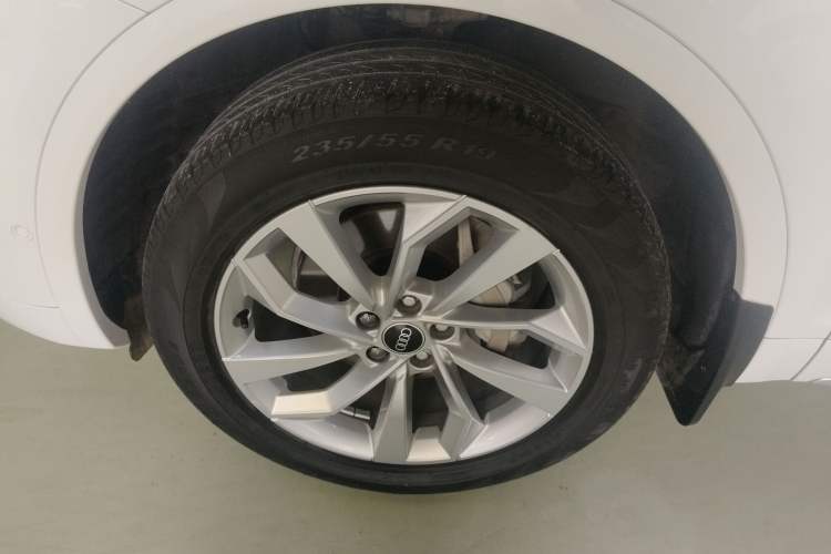 Used Audi Q5L 2022 40T Luxury Dynamic Model
