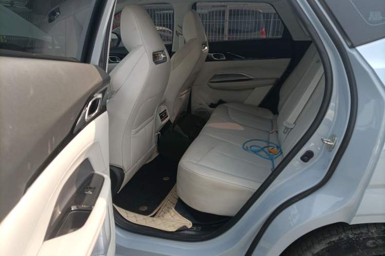 Used CHANGAN OSHAN Z6 New Energy 2022 Blue Whale iDD 150KM Flagship PLUS Smart Parking Edition Left Rear Seat