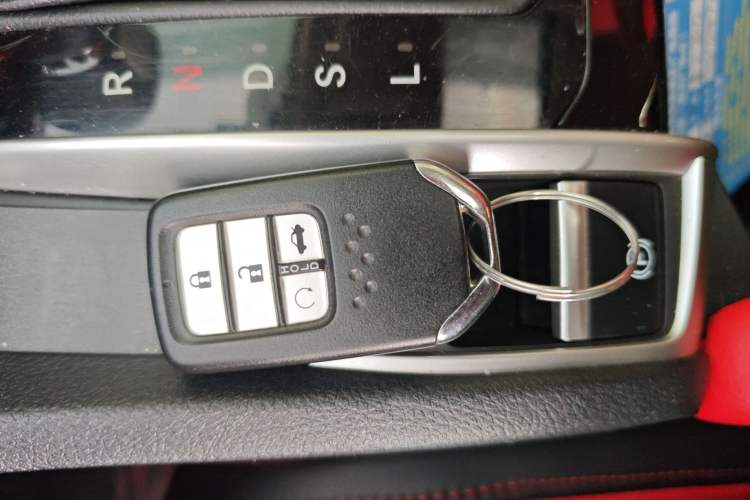 Used Honda Civic 2016 220TURBO CVT Luxury Edition Interior 1