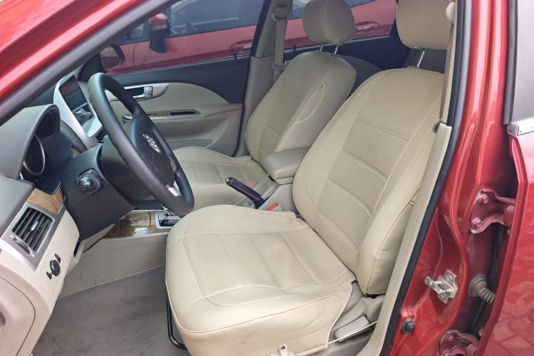 Used Buick Excelle 2015 1.5L Automatic Classic Model
