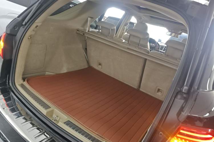 Used Mercedes-Benz M-Class 2015 ML 400 4MATIC Luxury Model