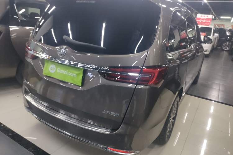 Used Buick GL8 2021 Land Cruiser Executive Class 652T Luxury Model
