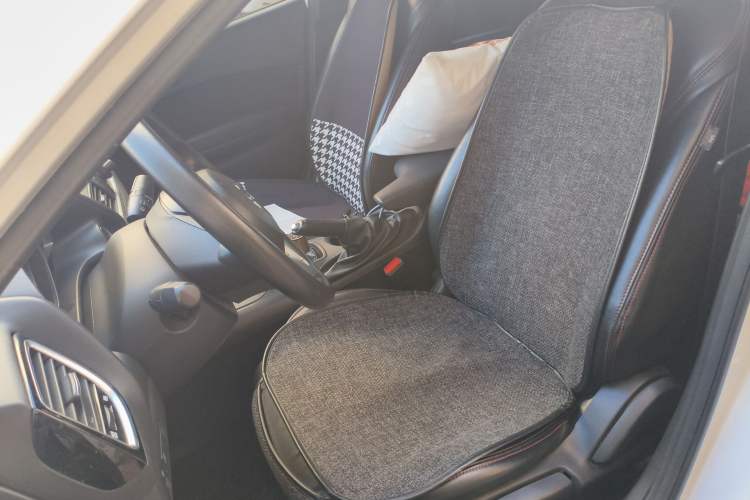 Used Mazda 3 Axela 2014 Sedan 1.5L Manual Comfort Model Left Front Seat