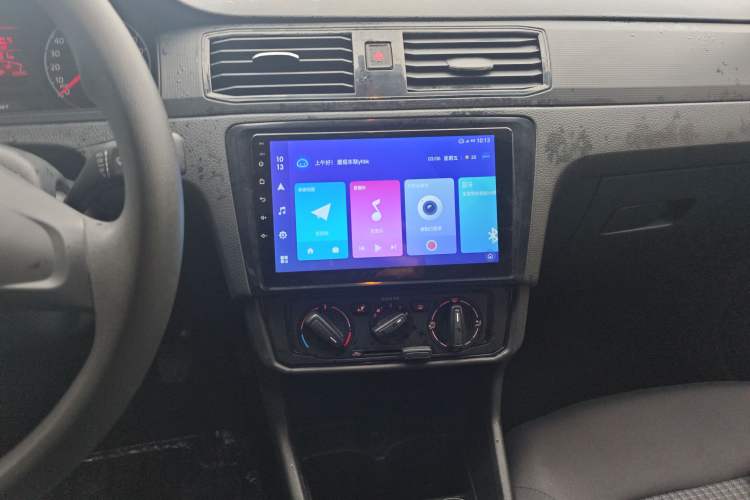 Used Volkswagen Santana 2021 1.5L Manual Fashion Edition Audio And AC Panel