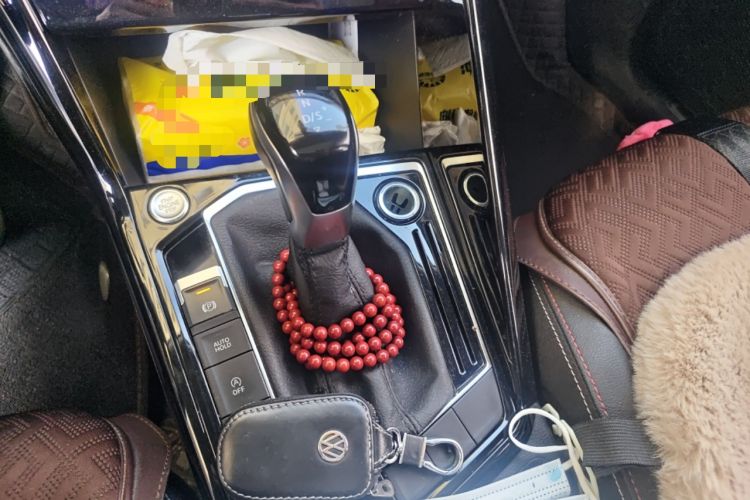 Used Volkswagen Tayron 2021 330TSI Two-Wheel Drive Luxury Smart Connectivity Version Gear Lever