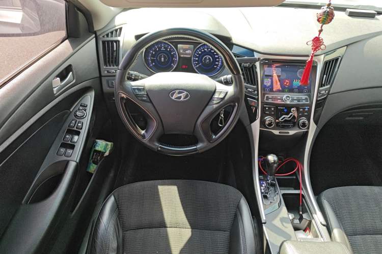 Used Hyundai Sonata 2011 2.0L Automatic Leading Edition
