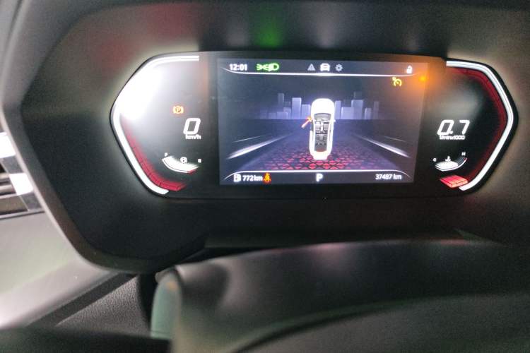 Used MG 5 2021 300TGI DCT Elegant Luxury Edition Odometer Close Up