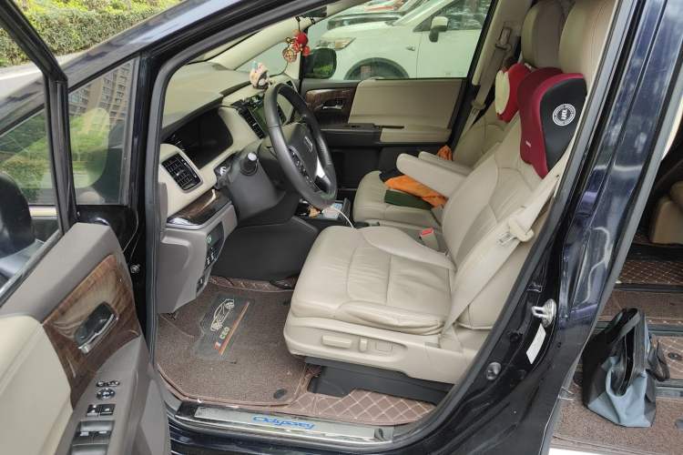 Used Honda Odyssey 2015 2.4L Luxury Edition
