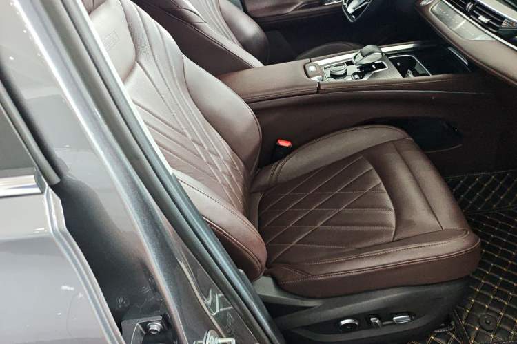 Used Chery Tiggo 8 PRO 2024 Champion Edition 290T Two-Wheel Drive Peak Version 7 Seats