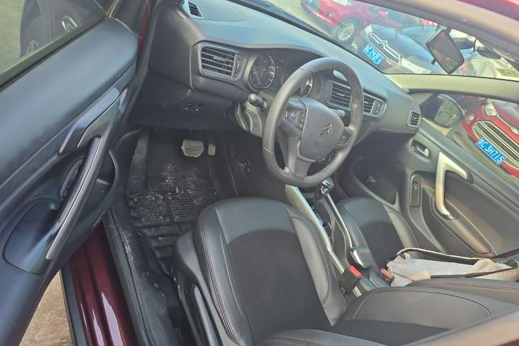 Used Citroen C3-XR 2015 1.6L Automatic Pioneer Model Driver Seat