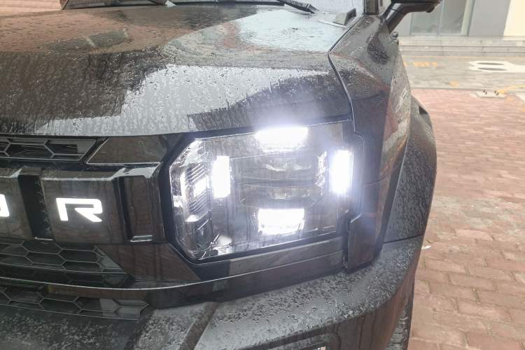 Used JETOUR Traveler 2023 2.0T All-Wheel Drive CrossPRO+
