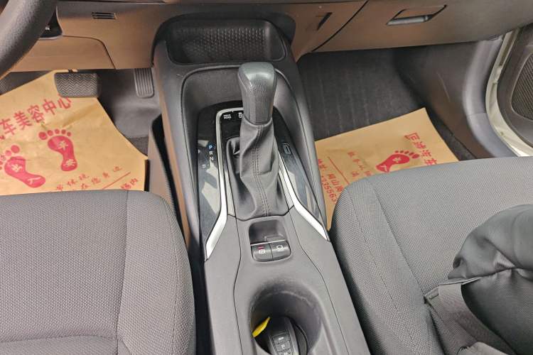 Used Toyota Levin 2022 Dual-Motor 1.8H E-CVT Leading Edition
