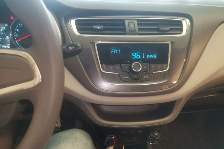 Used Chevrolet Lova RV 2016 1.5L Automatic Comfort Edition
