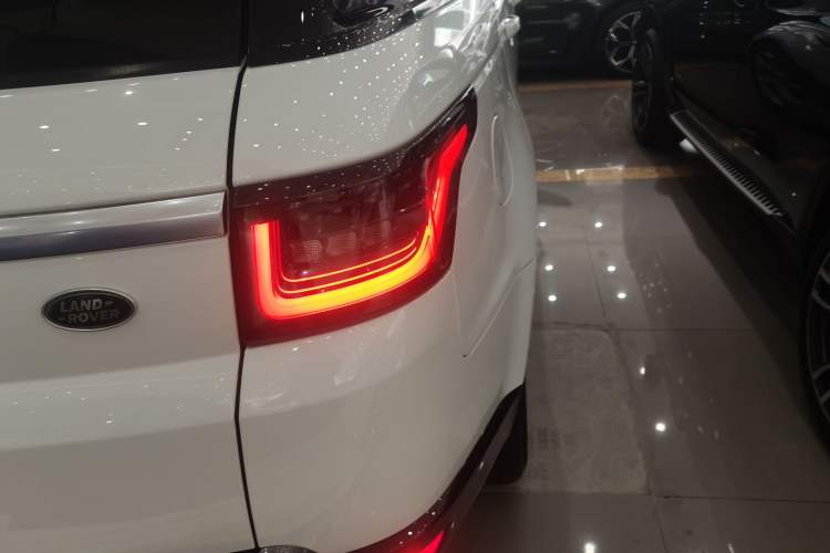 Used Land Rover Range SportNew Energy 2018 P400e
